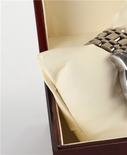 Single Cheap Wood Lacquered Fashion Watch Box Packaging