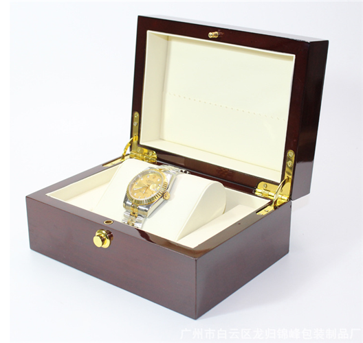 Wooden Lacquered Wristwatch Box Luxury Red Wood Packaging