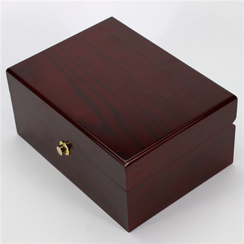 Custom Wooden Watch Red Gift Packaging Luxury Watch Boxes