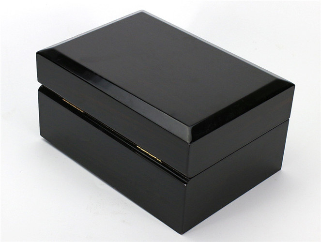 Classic Black Wristwatch Boxes Custom Logo Boxes In Quartz Watch