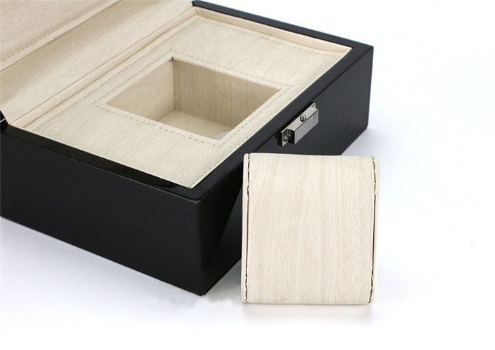 Classic Black Wristwatch Boxes Custom Logo Boxes In Quartz Watch