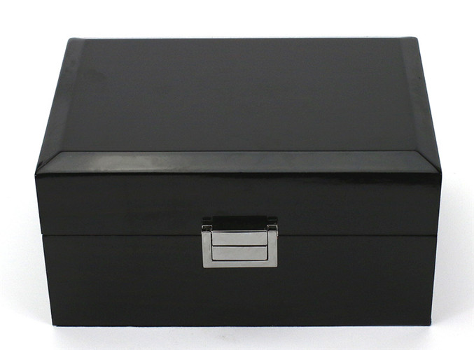 Classic Black Wristwatch Boxes Custom Logo Boxes In Quartz Watch